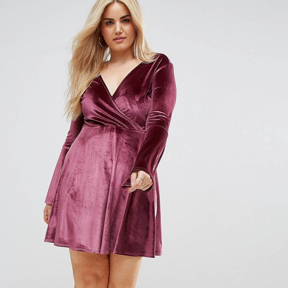 ✨HOST PICK✨ NWOT club L velvet wrap plus dress deep mauve soft stretch dress